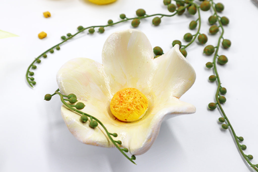 Yellow Daisy Gift Box